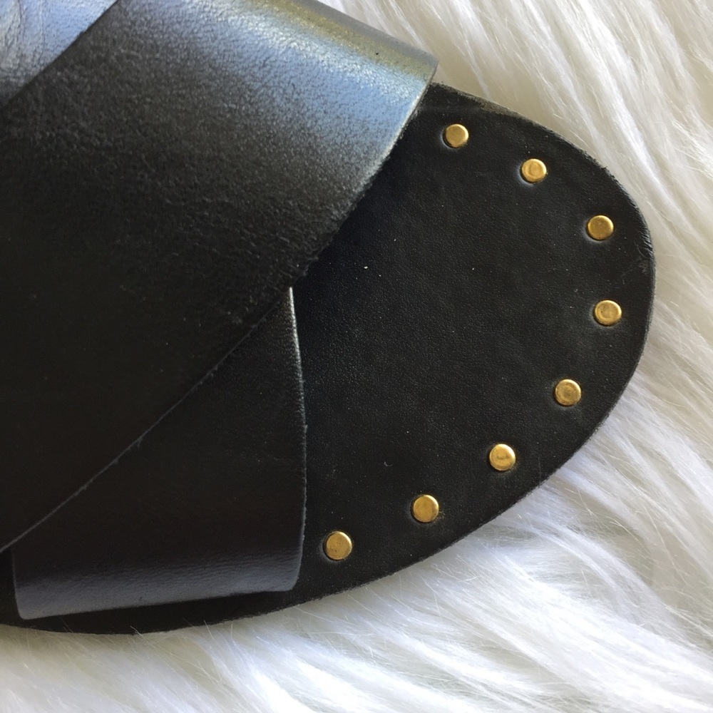 Steve Madden Crossover Studded Gold Black Flats - Picture 2 of 6